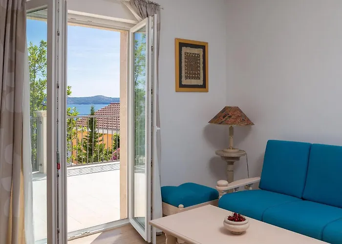 Pomalo Vikendica Zadar